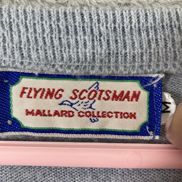 Vtg Isley Sweater Adult Medium Gray Embroidered Duck V Neck Flying Scotsman USA - Picture 8 of 15